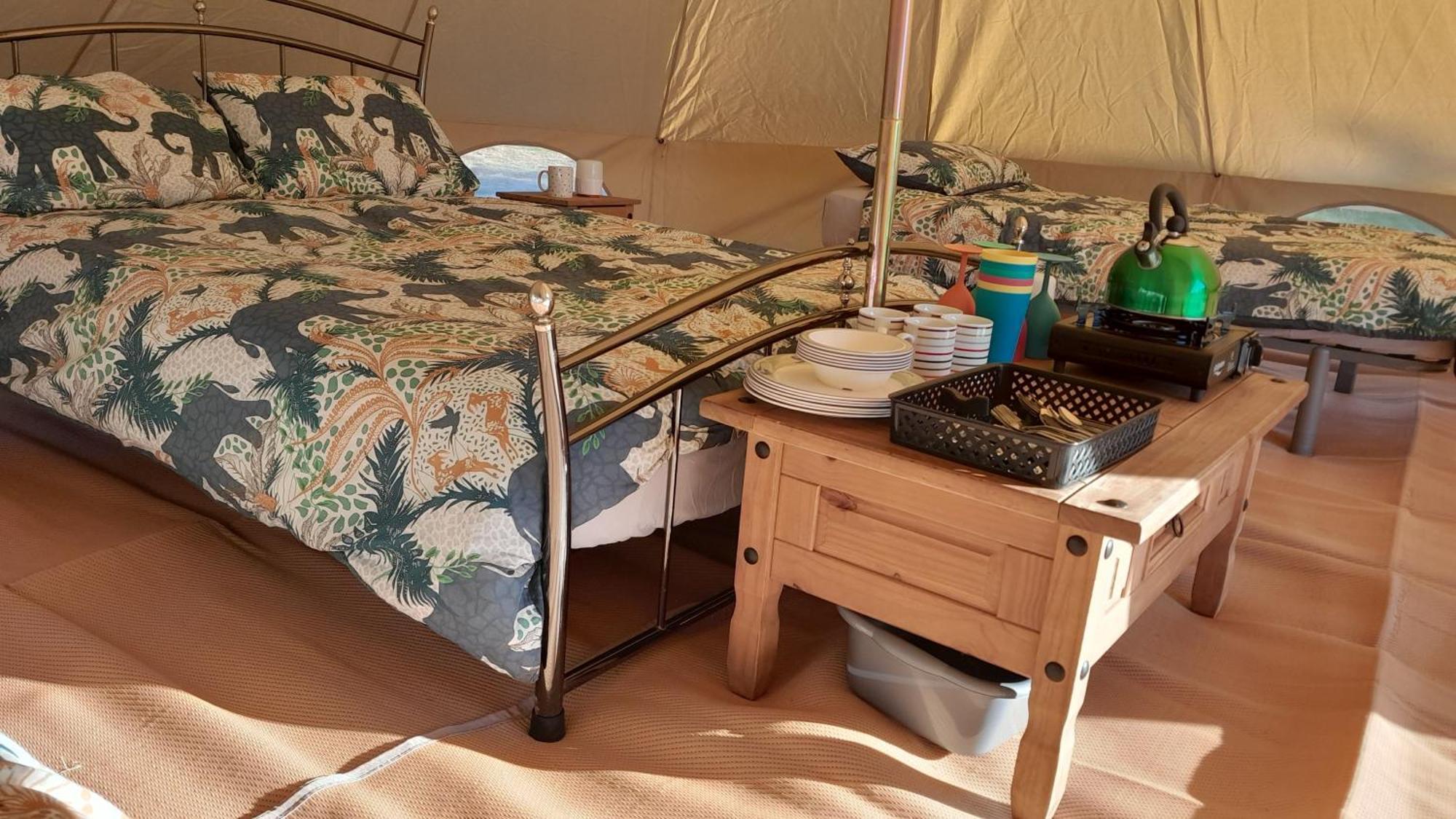 Cornish Skies Glamping Pool ภายนอก รูปภาพ